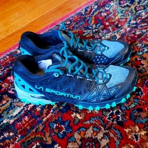 La Sportiva trail running shoe women's size 9.5